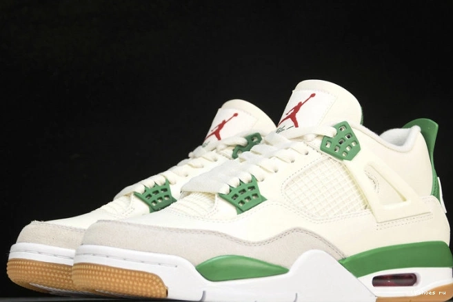 DR5415-103 Retro  SB Jordan Pine   4 Green 1012